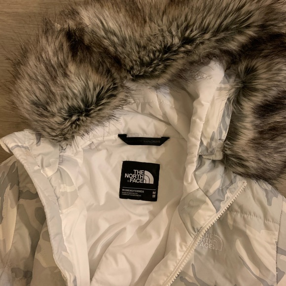 The North Face Insulated Jacket Camo - Picture 3 of 5